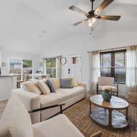 Cozy Coastal Cottage Minutes to Beach and Downtown, hotel em St. Augustine