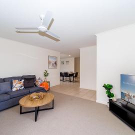 4-Bedroom House in Urraween Hervey Bay – hotel w mieście Urraween
