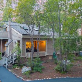 Juanita Blue by AvantStay, hotel in Incline Village