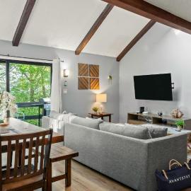 Timberline Retreat by AvantStay