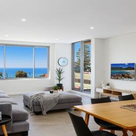 Oceans Edge #7 Accom Holidays, hotel in Terrigal