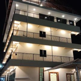 Sansav Garden Resort, hotel di Gurpur