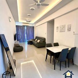 Sri Indah Kondominium by The H Homestay