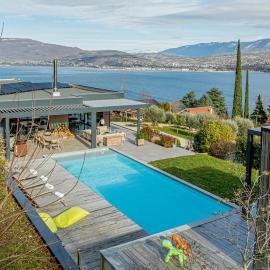 Villa Horizon - Piscine - Vue exceptionnelle, hotel em Bourdeau
