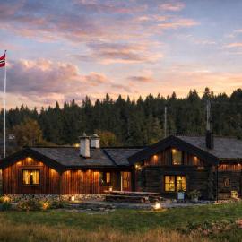 Historical & exclusive cabin - Ski in-out - 18 people, hotel u gradu 'Nord-Fron'