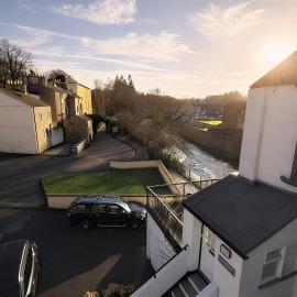 Dog Friendly Lakeland Apartment - Private Parking - Central Location, hotel in Cockermouth