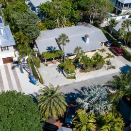Palm Haven Beach Side Villa, hotel in Holmes Beach