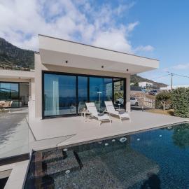 Villa Guindaste II by An Island Apart، فندق في سانتانا