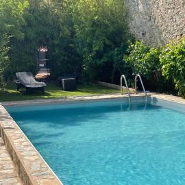 Villa in Olonzac with Pool near Lac du Jouarres, hotel a Olonzac