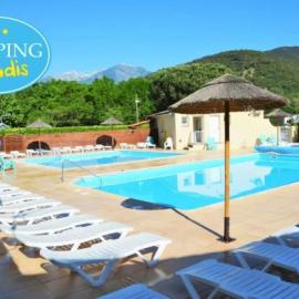 ZEcamping 3 animaux acceptés club enfant piscine chauffée, hotel in Arles-sur-Tech