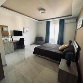 Seaside Accomodation, hotel in Marsaskala