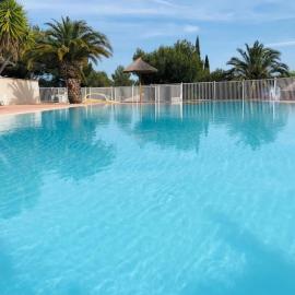 Camping 3 étoiles - Piscine - eehdai, hotel Sigeanban
