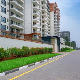 Apple Tree Appartment BNB 3,2 &1 bed, khách sạn ở Syokimau
