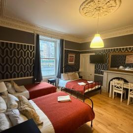 Balmore Guest House, hotel in Edinburgh