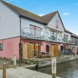 4 Bed in Horning oc-s34101