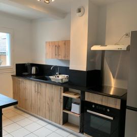 Appartement au coeur du village au rez de chaussée, hotel a Castéra-Verduzan