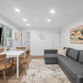 Modern and Quiet One Bedroom Apartment in Gibsonia, Pittsburgh, Unit 2 – hotel w mieście Bakerstown