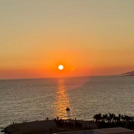 Luxury Seafront - Vacation Vibes Apartment Sarande