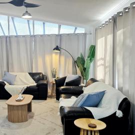 Greenmeadows Retreat - walk to everything you need