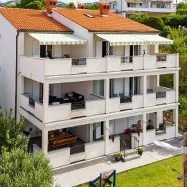 Apartments and rooms by the sea Palit, Rab - 5044