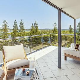 Sunny'S 1 - Best Sunsets in Yamba - Holiday Yamba, Hotel in Yamba
