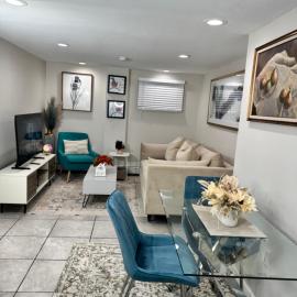 Julie's Cozy 2 Bedroom Basement Apartment