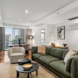 Urban Rest Melbourne formerly Nolo Apts Lonsdale St, viešbutis Melburne