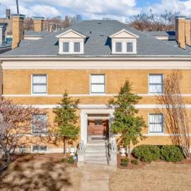Stately 8BR Historic CWE Home ABODEbucks
