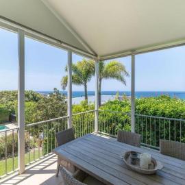 Luxe Beach House at Sunshine