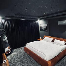 Luxury StarLight Self-Check In Apartment