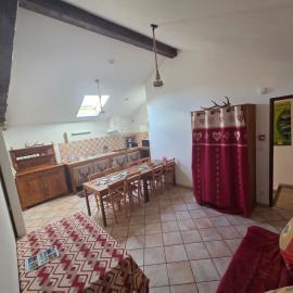 Auberge saint aoulary, hotel in Enveitg