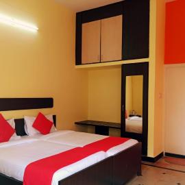 Guru Comfort, 100 m from Apollo Hospital