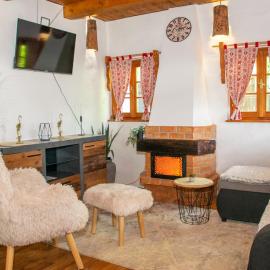 Wine Hill House Trsek with Jacuzzi