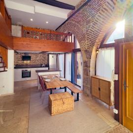 Grand appartement plein centre, Hotel in Cahors