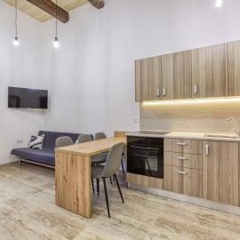 Modern Qormi Stay with Private Balcony near City Square