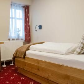 Einzelzimmer 13, hotelli kohteessa Heidenheim