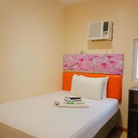 Rafael Suites Inn, hotel in Mojon