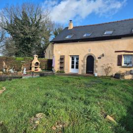 Maison 84 m2 au calme près de Brocéliande, hotelli Loscouët-sur-Meussä