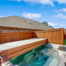 3BR Home with foosball! Close to Six Flags