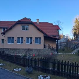 căsuța de lângă castel bran