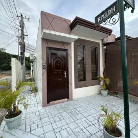 Cozy 1-Bedroom House Rental in Hermosa, Philippines, hotel in Hermosa