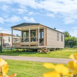 Camping Papillon Bouillon - Vakantiehuis Premium Rustige Locatie, hôtel à Bouillon