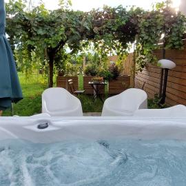 Home Nature and Relax, Hotel in Monte del Lago