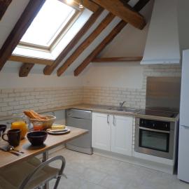 Gîte De La Petite Croix Blanche, hotel a Les Riceys