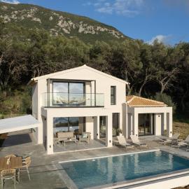 Villa Elais by PosarelliVillas