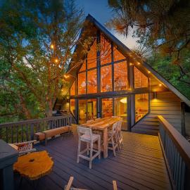Viesnīca Lake Arrowhead - Hot Tub, Fireplace & Mountain View pilsētā Leikarovheda