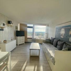 FeWo GüNi Marina Wendtorf Strand mit Balkon und seitlichem Fördeblick, ξενοδοχείο σε Wendtorf