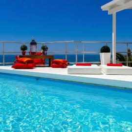 Villa Sitges Altavista Amazing View South oriented Calm Area AC Beach 2 minutes Drive and 18 minutes Walk