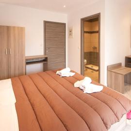 PINEAPPLE Skiathos, hotel en Skiathos
