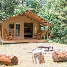 GlampKnox Canvas Campground - Grande, hotel u gradu 'Knoxville'